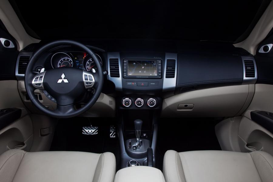  Mitsubishi Outlander GT 2010 года  (фото 67 из 91)